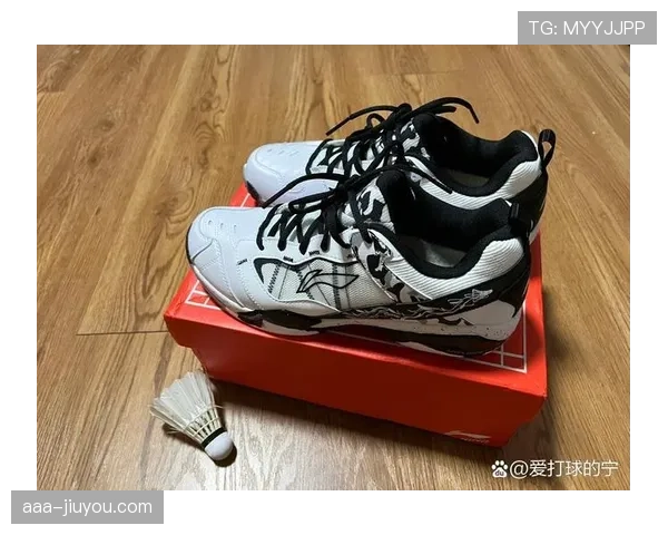 石宇奇训练完直接打车去SKP买鞋，这消费节奏谁跟得上